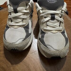 Kids New Balance - Gray/Cream